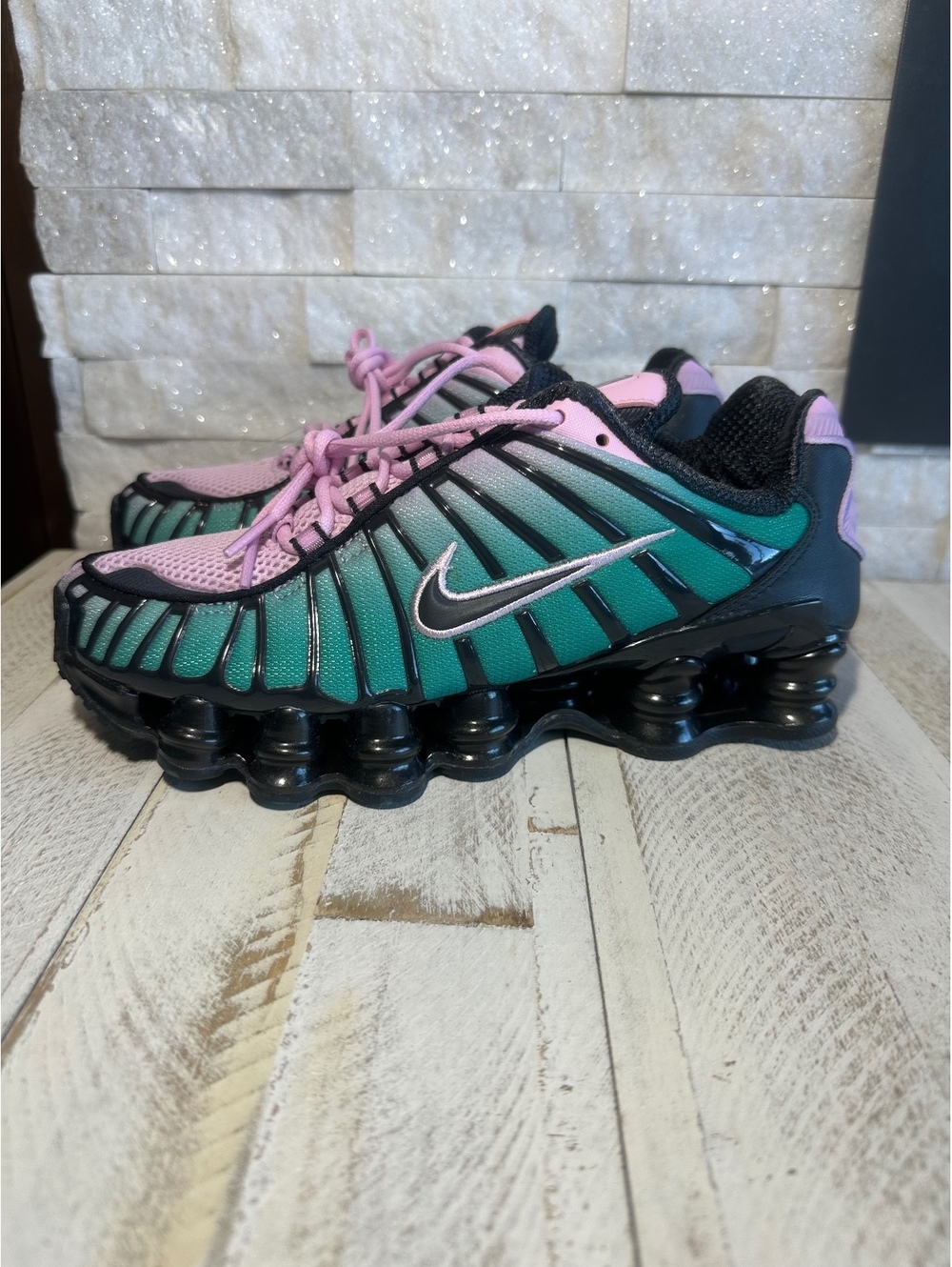 Nike Shox TL Women’s Size 7 Pink Teal Black IH1336-600 Sneakers